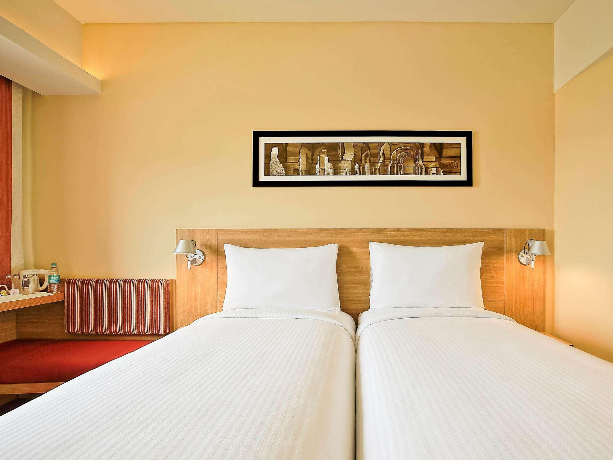 Ibis Gurgaon Golf Course Road - An Accor Brand Hotel Exterior foto